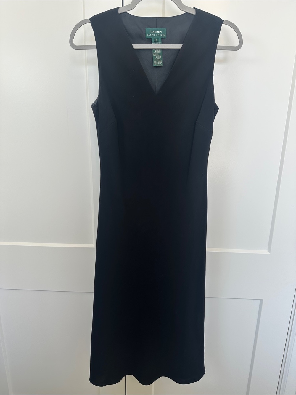 Lauren Ralph Lauren Black V-Neck Midi Sheath Dress
